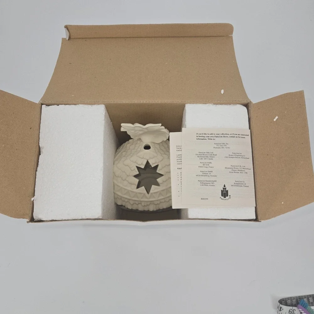 Partylite O Little Town Nativity‎ Tealight Holder Bisque Porcelain P7312 w Box - Picture 11 of 11